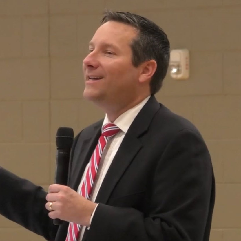 Kevin Mumford speaking at the Lafayette Chamber of Commerce on Nov 19, 2025